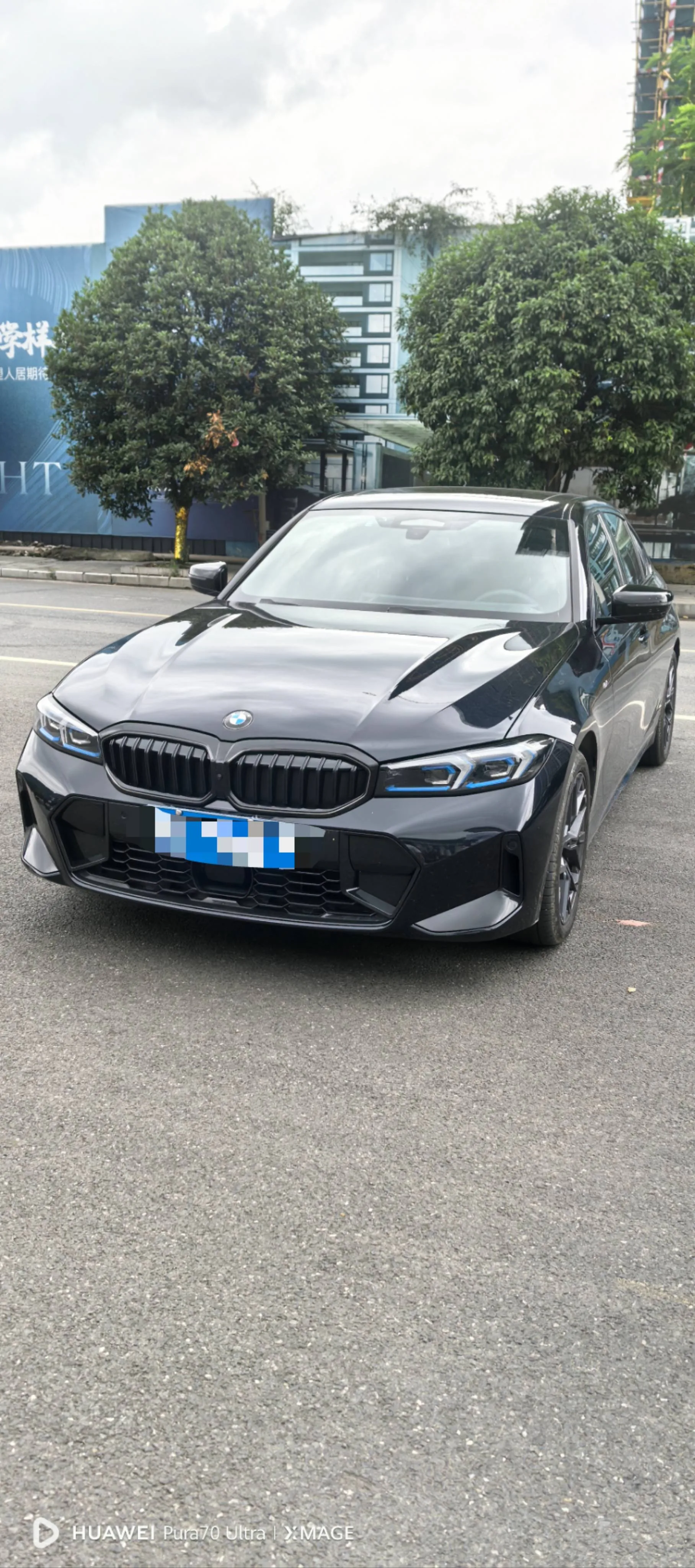2025 BMW 3 Series 330Li 2.0T Premium M Sport Night Line Package, Automatic Transmission