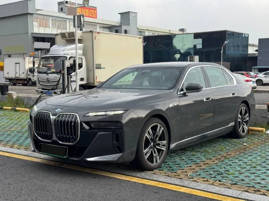 BMW i7 (Imported) 2023 Model Year i7 xDrive60L M Sport Package, Automatic Transmission