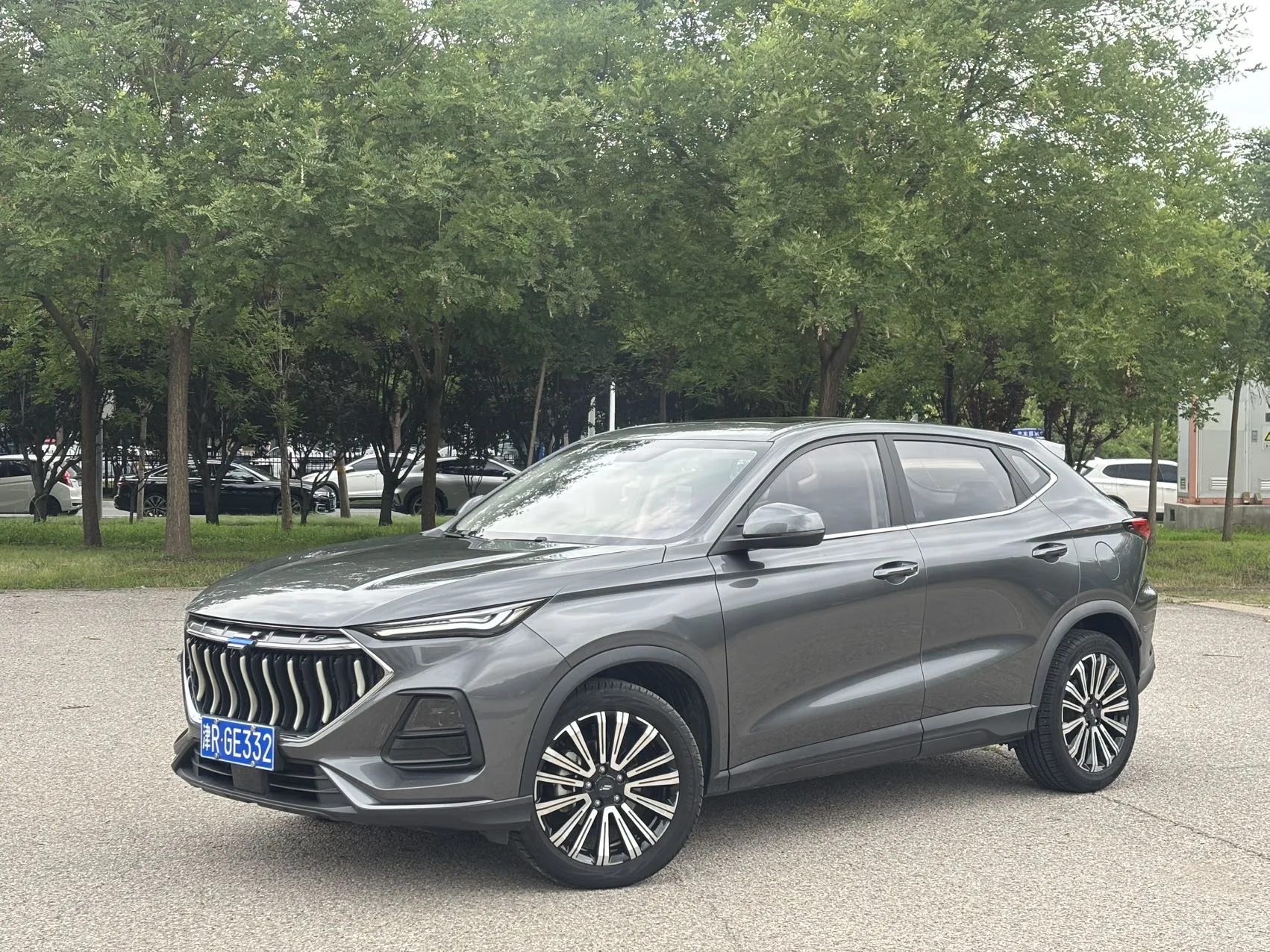 Changan Oushang X5 2021 Model Year 1.6L CVT Premium Edition