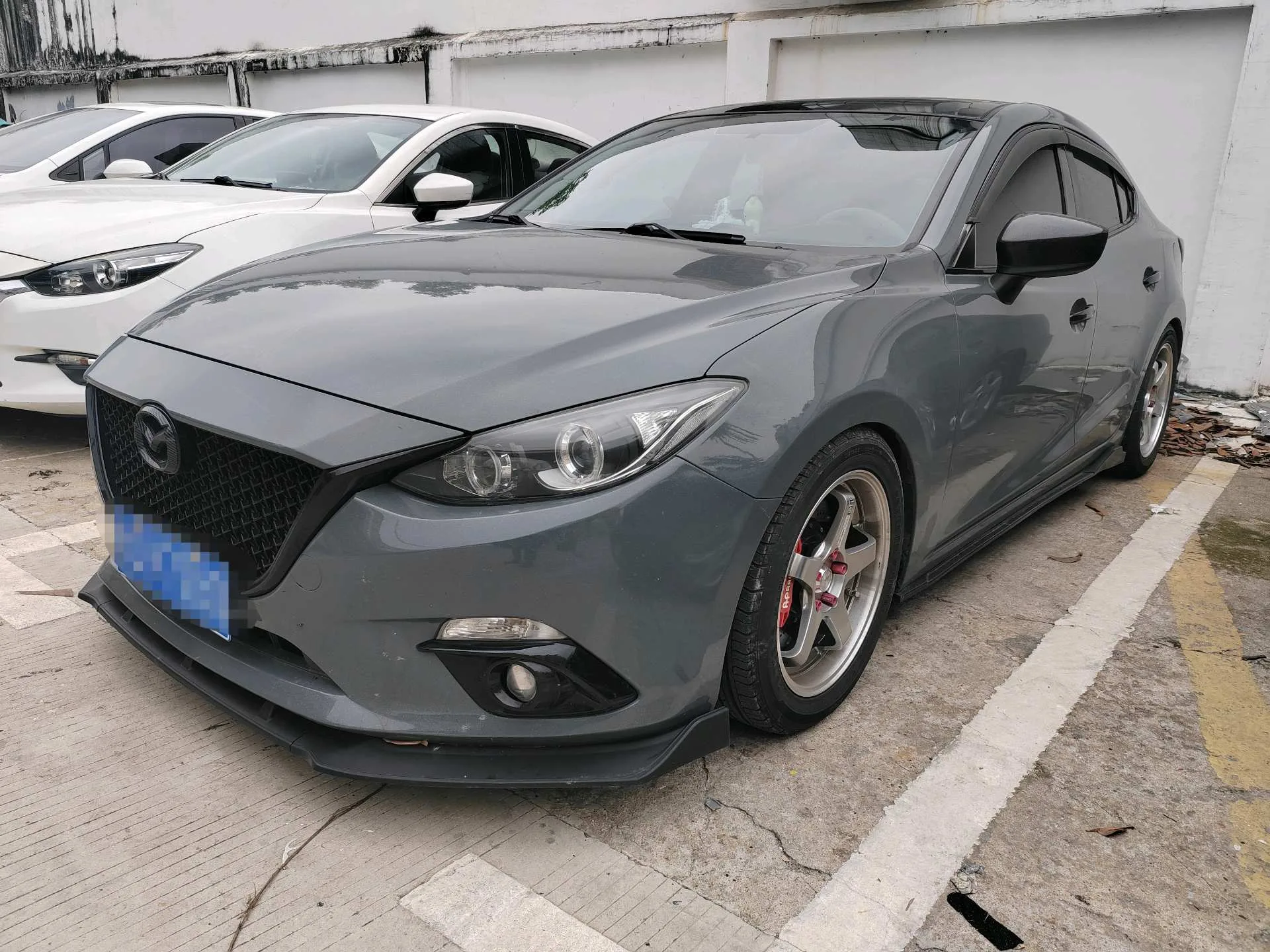 Mazda3 Axela 2016 Sedan 1.5L Automatic Luxury