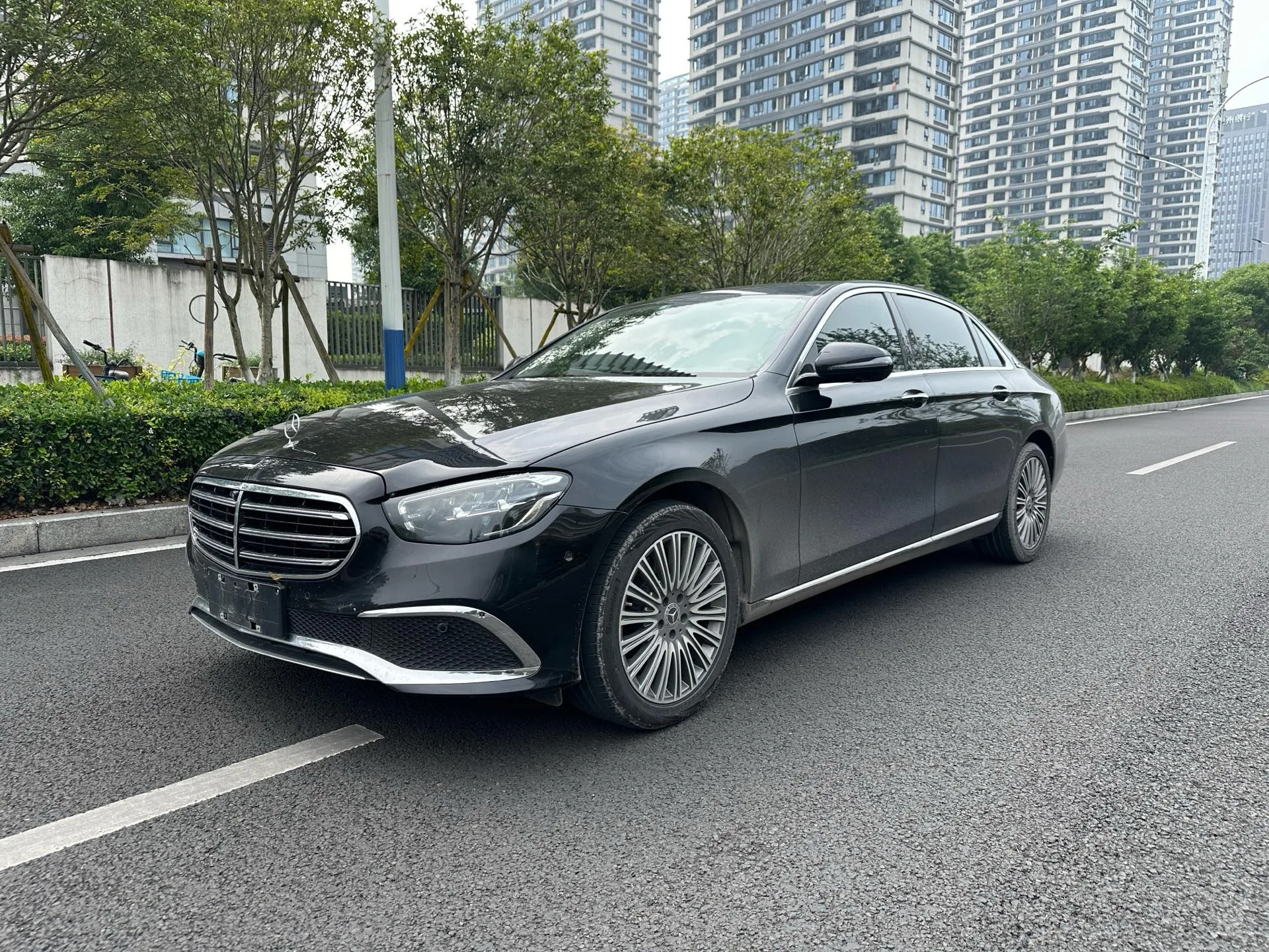 Mercedes-Benz E-Class 2023 E 300 L Luxury