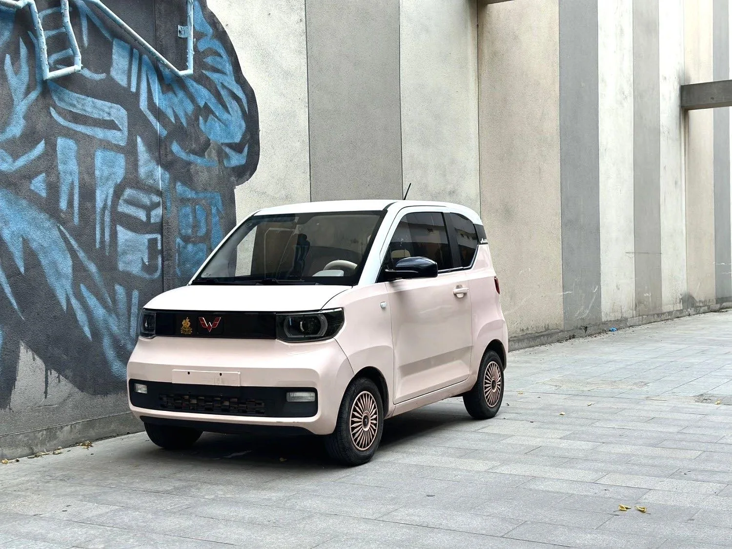 Hongguang MINIEV 2021 Macaron Sandwich Edition, 170km/h, Lithium Iron Phosphate