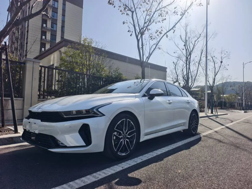 Kia 2025 K5 2.0T Flagship Edition Automatic
