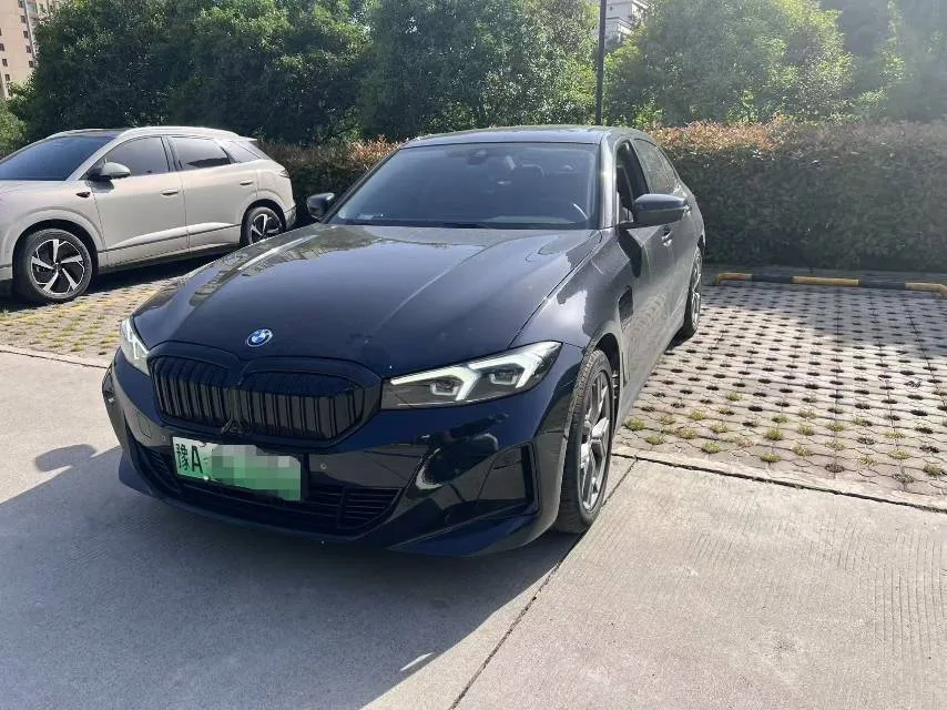 BMW 2024 i3 eDrive 35L Automatic