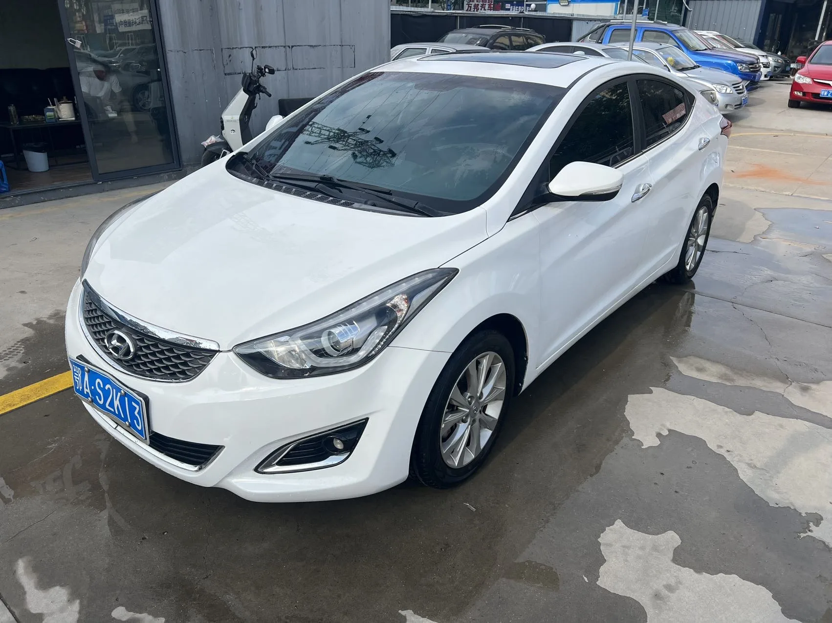 Hyundai Elantra 2016 1.6L Automatic Premium Edition