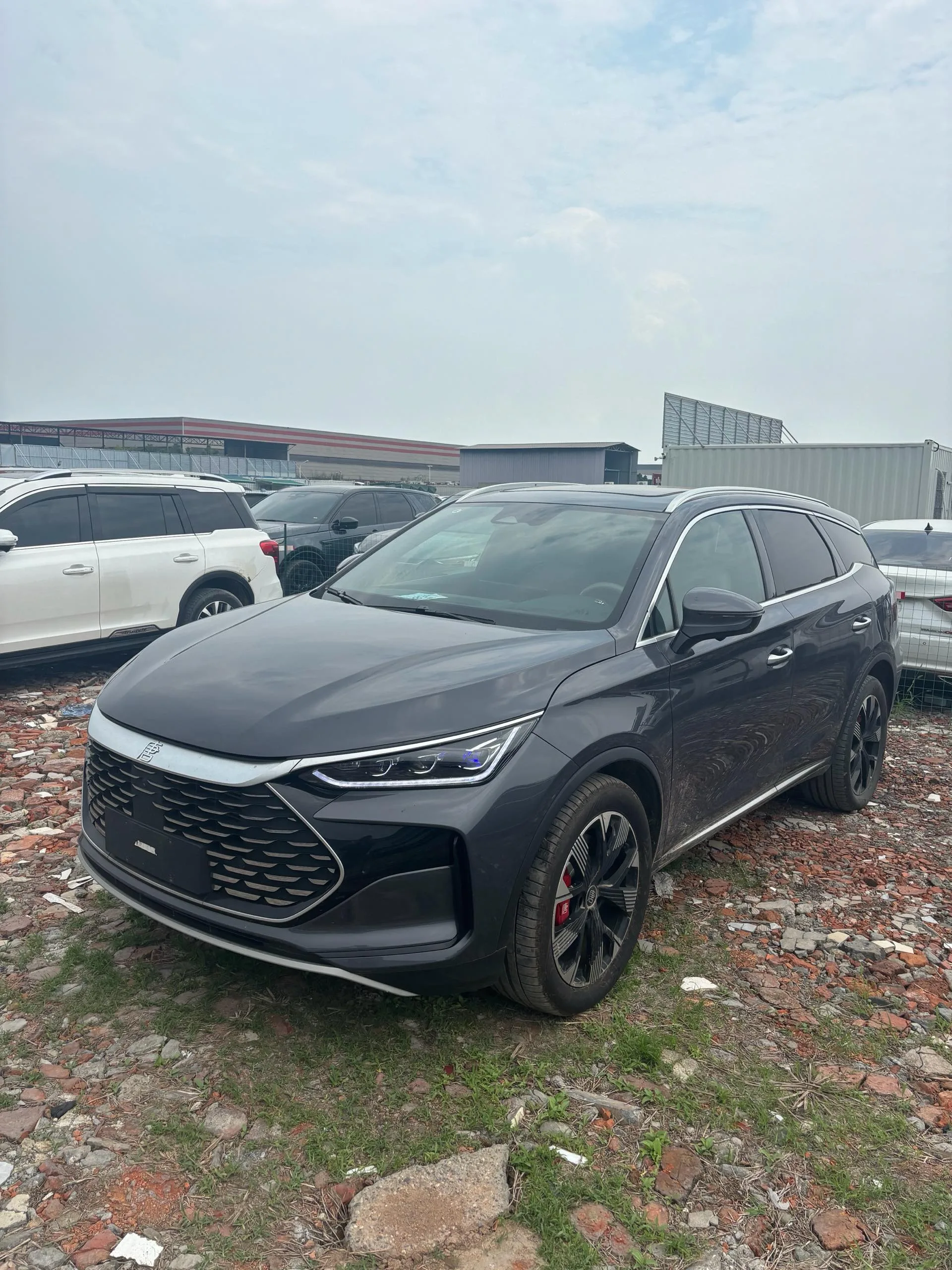 BYD Tang New Energy 2024 Tang DM-p 1.5T CVT Champion Edition 215KM Four-Wheel Drive Flagship Automatic