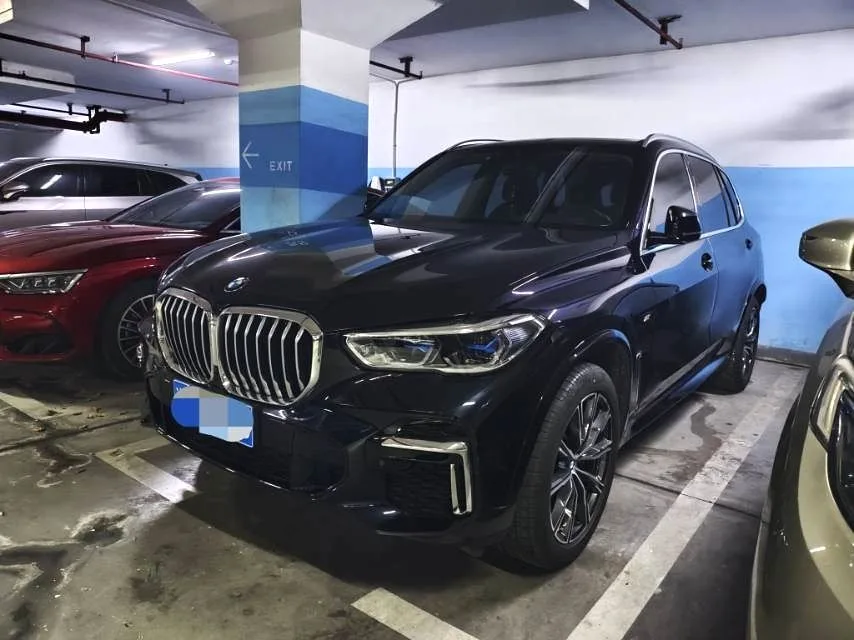 BMW X5 2022 xDrive 30Li Luxury M Sport Package
