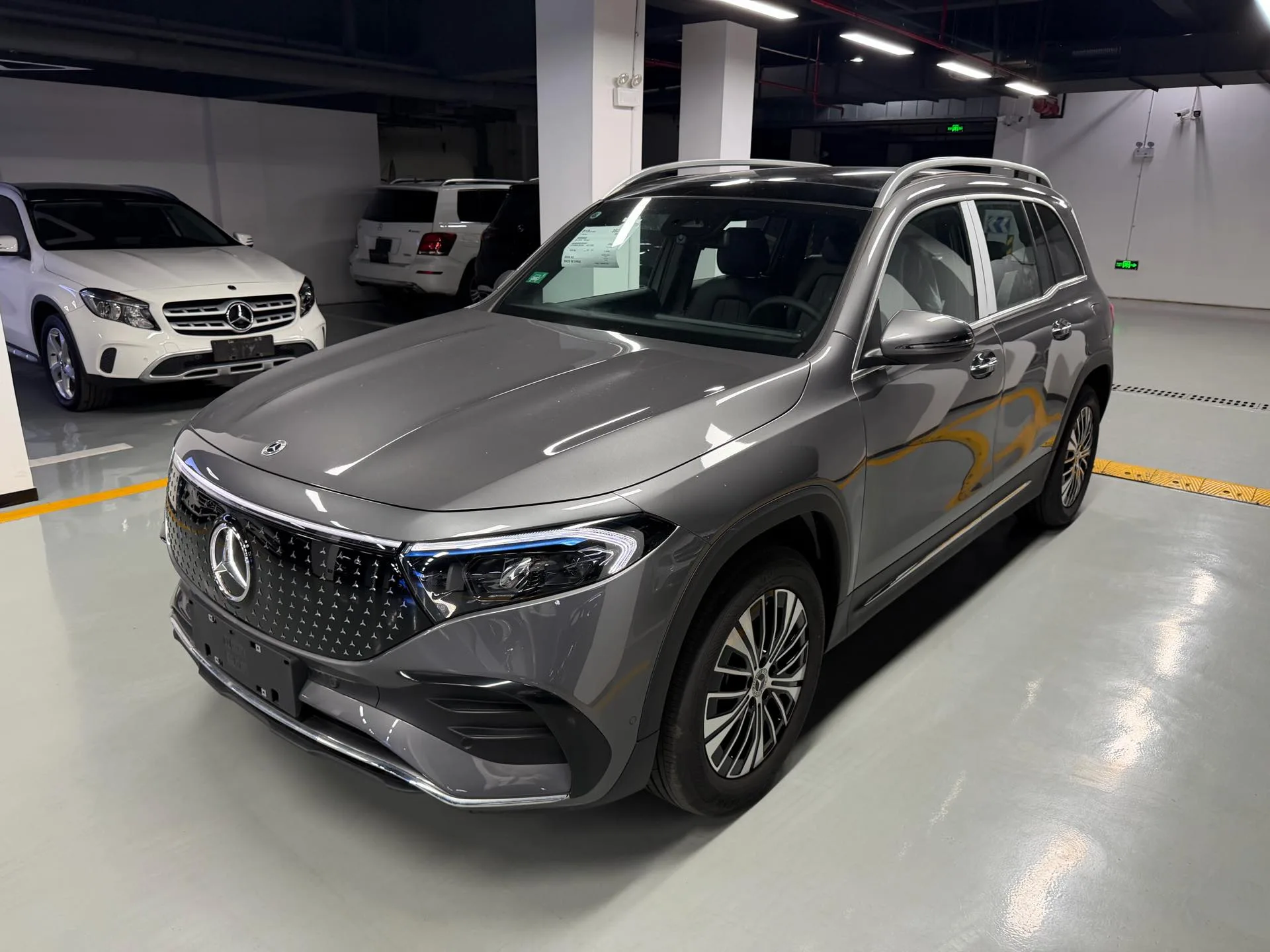 2025 Mercedes-Benz EQB 260 (Automatic)