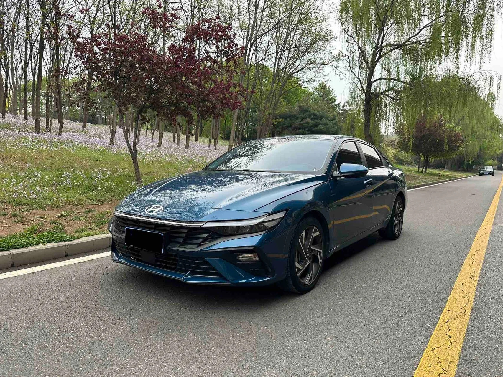 2023 Elantra 1.5L CVT GLS Leading Edition