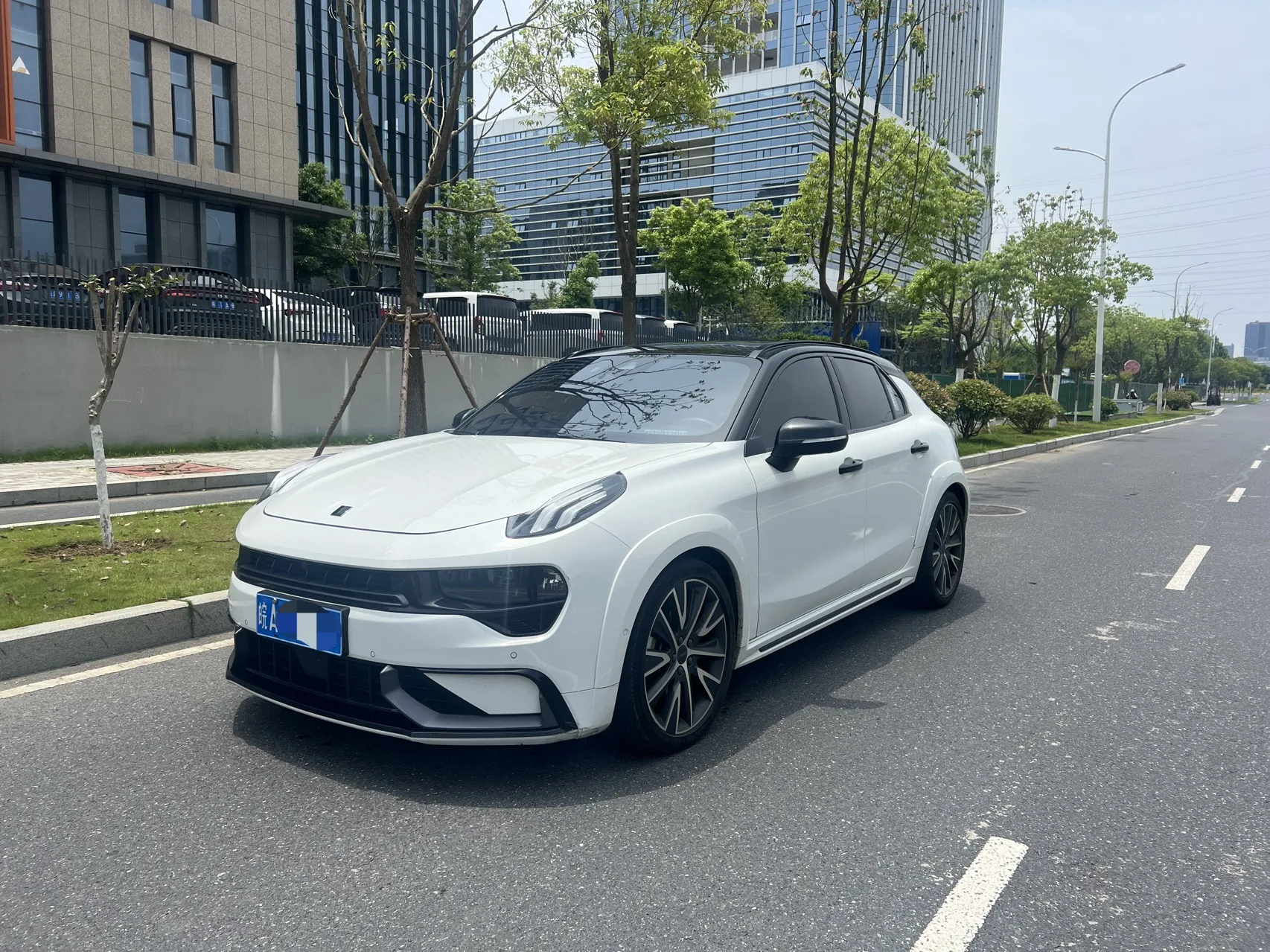 Lynk & Co 02 Hatchback 2022 2.0TD Summer Limited Edition