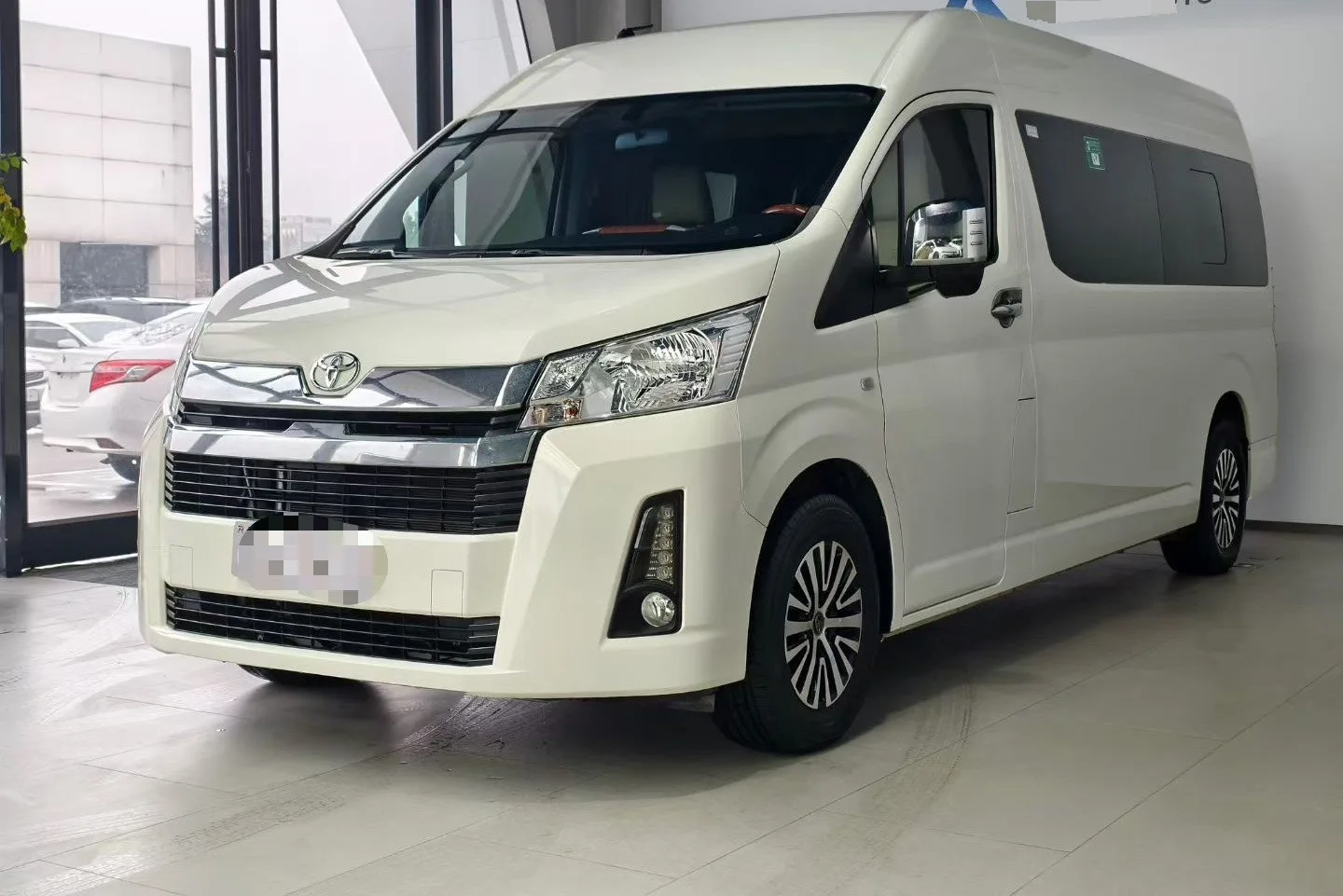 Toyota Hiace (Imported) 2019 Model, Hiace 3.5 Middle East Version, Automatic Transmission