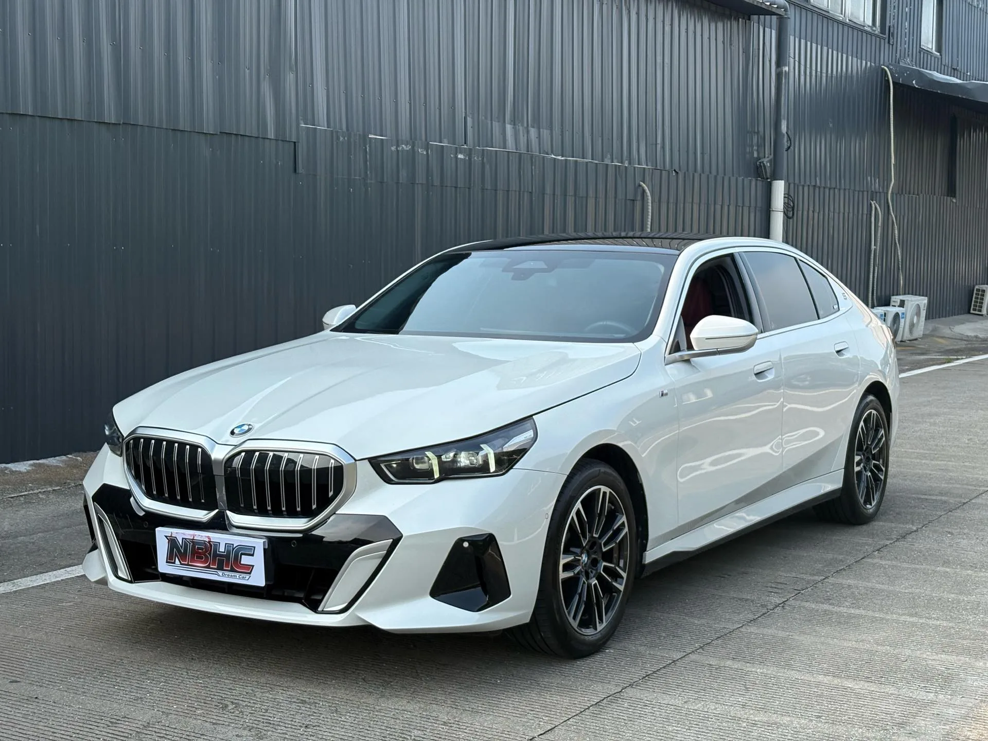 2024 BMW 5 Series 525Li 2.0T M Sport Package Automatic