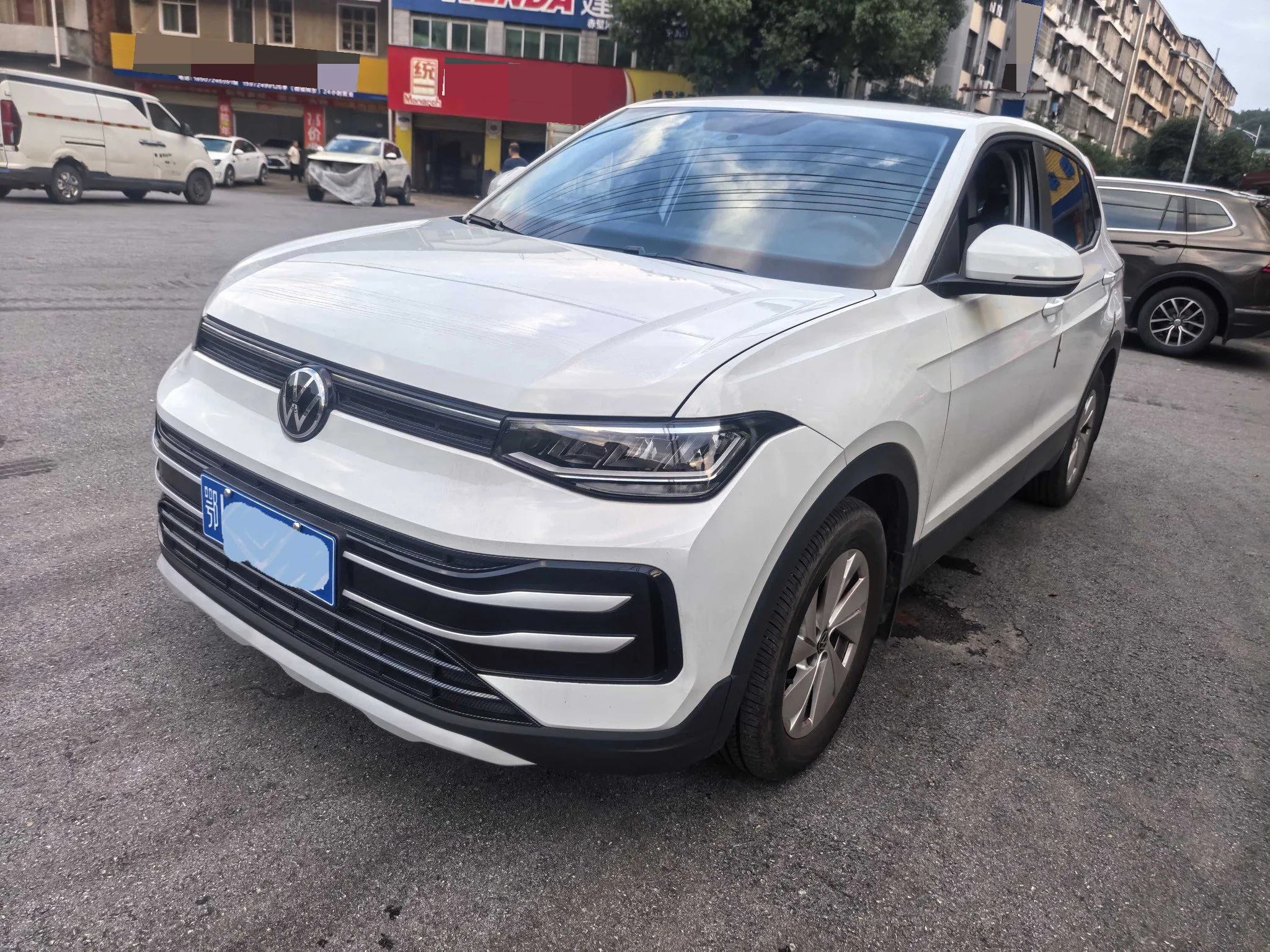 Volkswagen 2026 Tharu New Elite 1.5 Elite Edition Automatic