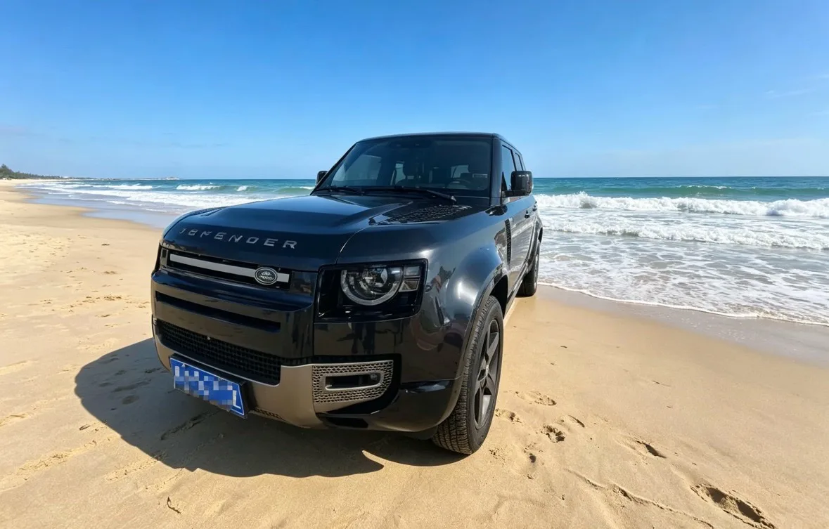 Land Rover Defender 2023 110 3.0T P400 X-DYNAMIC HSE