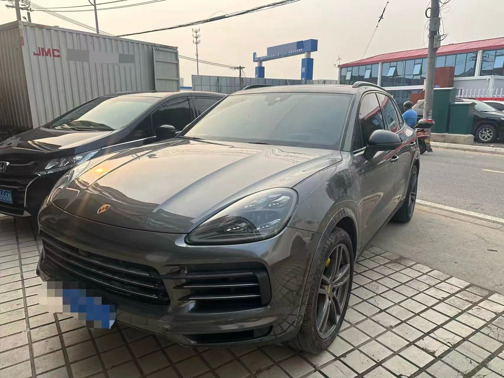 2022 Cayenne Coupé 3.0T Platinum Edition