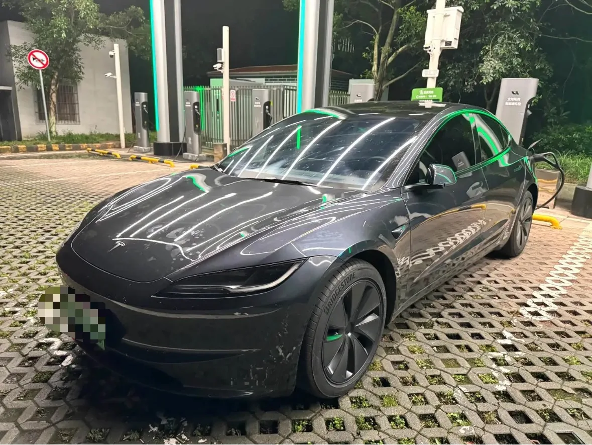 Tesla 2025 Model 3 Long Range All-Wheel Drive Automatic
