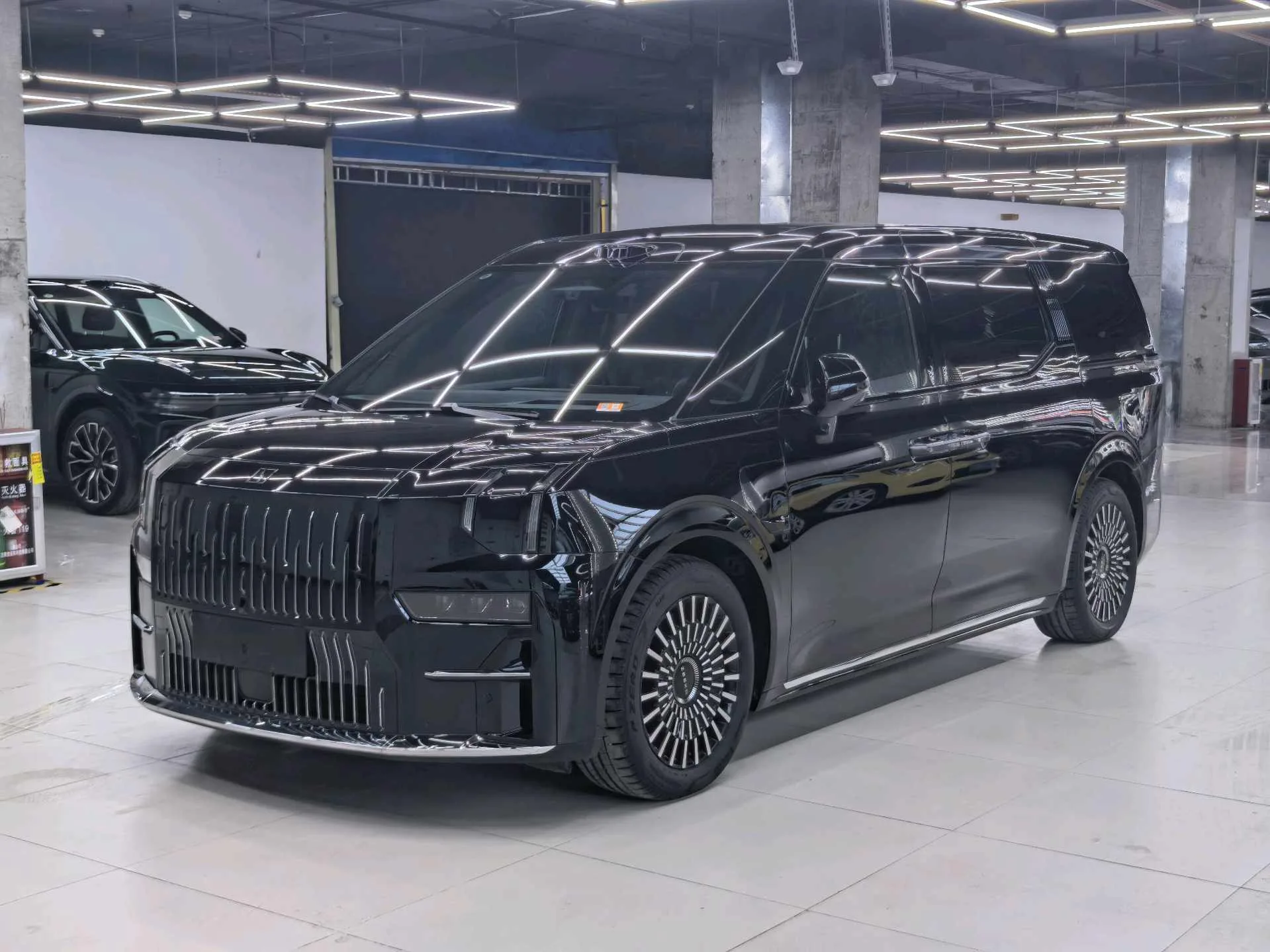 Extreme Krypton 009 2024 Model 7-Seat Aisle Edition 4WD 108kWh