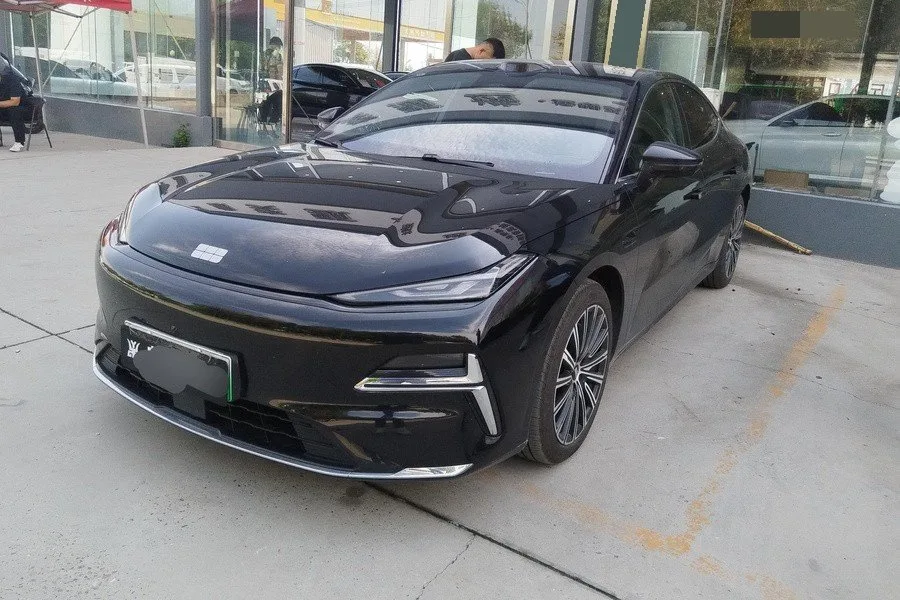 Galaxy Star 8 2025 Model 130km EM-i Flagship Edition