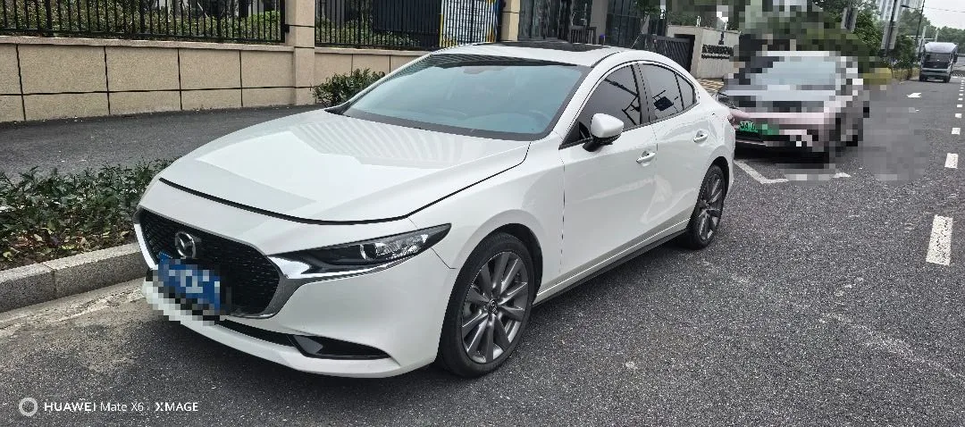 Mazda3 Axela 2021 2.0L Automatic Premium Edition