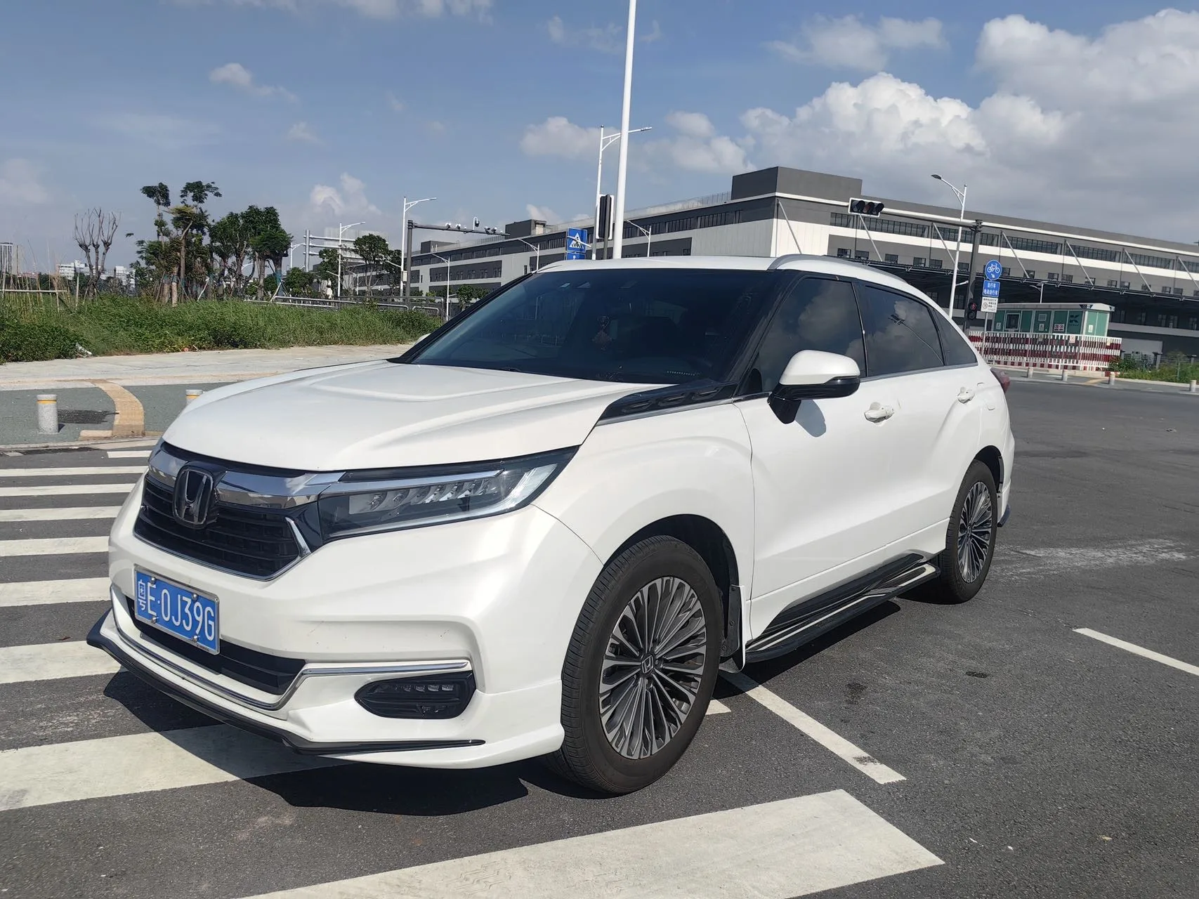 Honda 2023 Avancier 2.0T 370TURBO 4WD Premium Edition Automatic