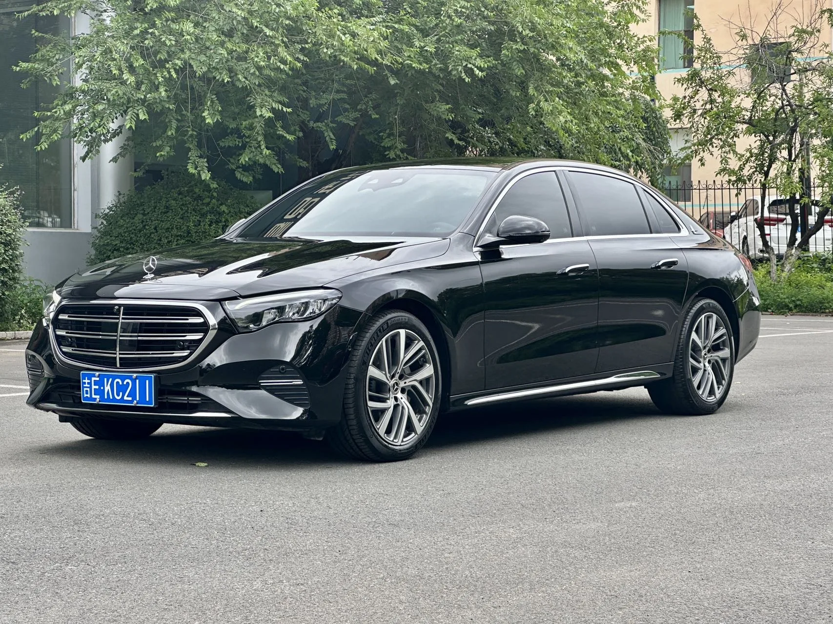 Mercedes-Benz E-Class 2024 E 300 L 48V 2.0T Fashion (Facelift) Automatic