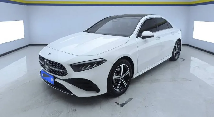 Mercedes-Benz A-Class 2023 A 200 L 1.3T Fashion Automatic