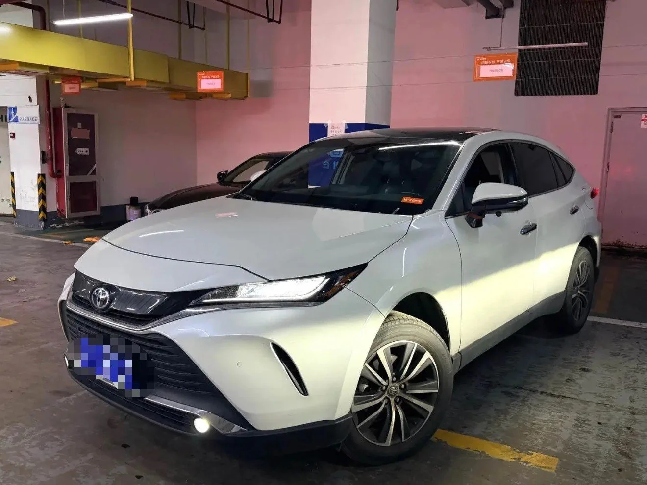 HARRIER 2022 2.0L CVT 2WD Luxury Edition