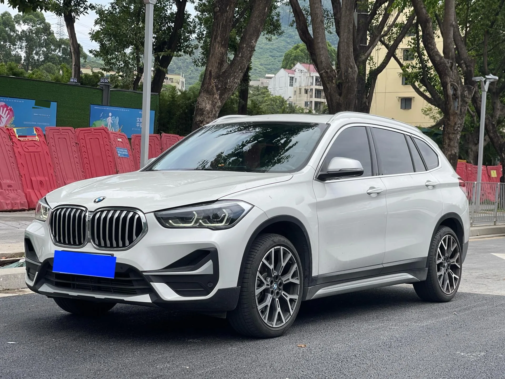 2022 BMW X1 xDrive25Li Premium