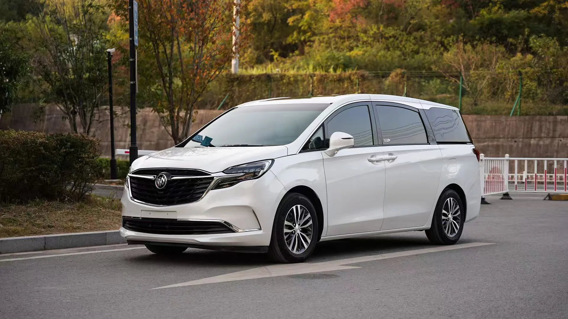 Buick GL8 2022 ES Avantgarde 653T Comfort