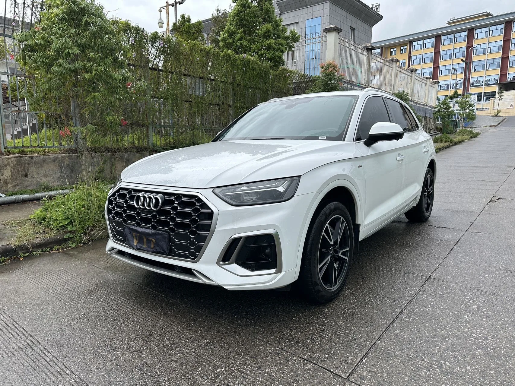 Audi 2025 Q5L 2.0TFSI 40TFSI 45th Anniversary Edition Quattro Luxury Dynamic Automatic