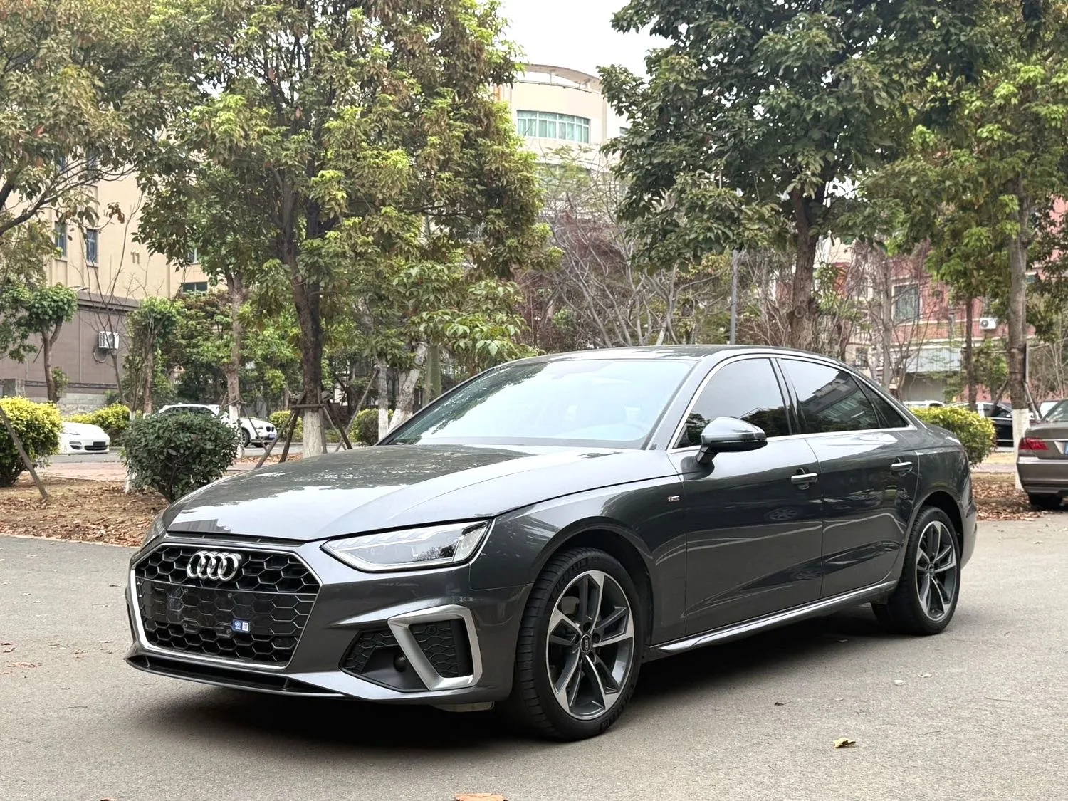 Audi A4L 2023 40 TFSI Luxury Dynamic