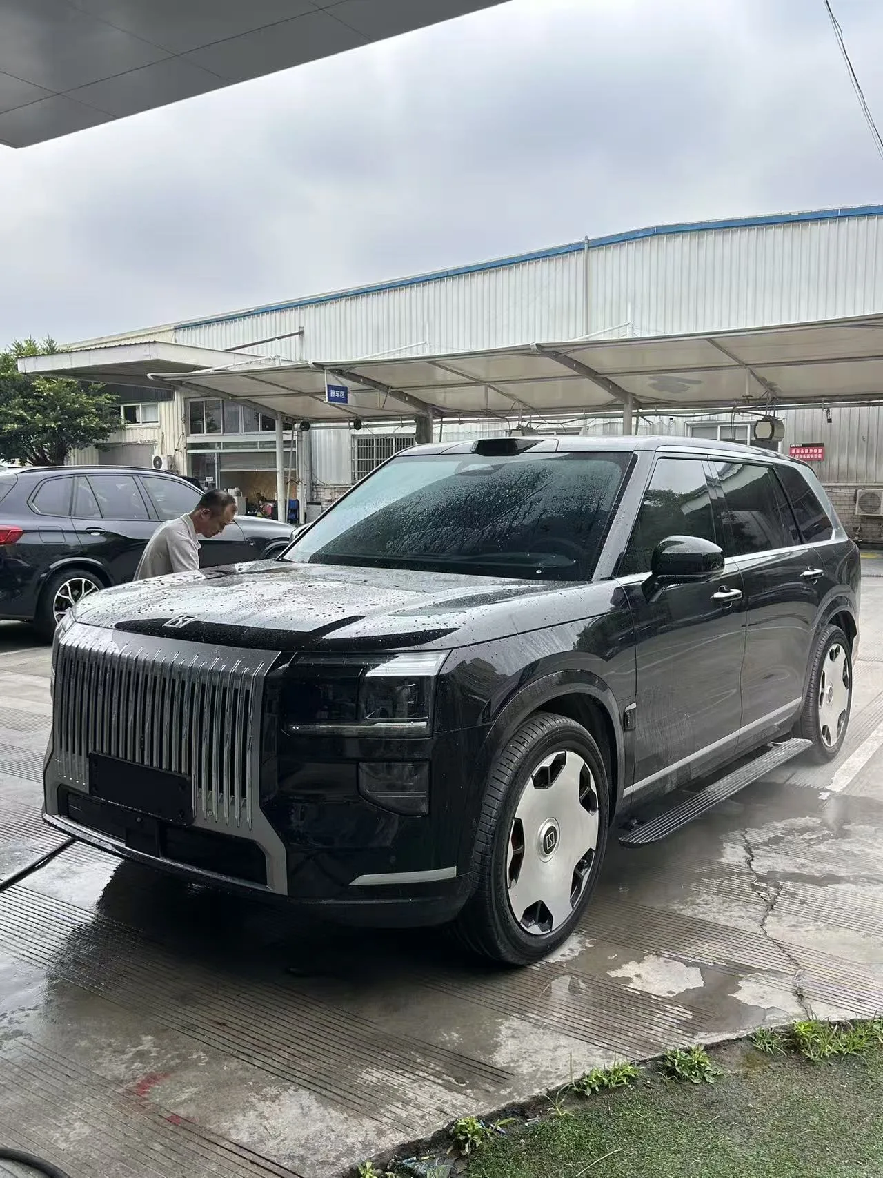 Zeekr 2025 Model Year Zeekr 9X 2.0T Hyper Edition 70kWh Automatic Transmission