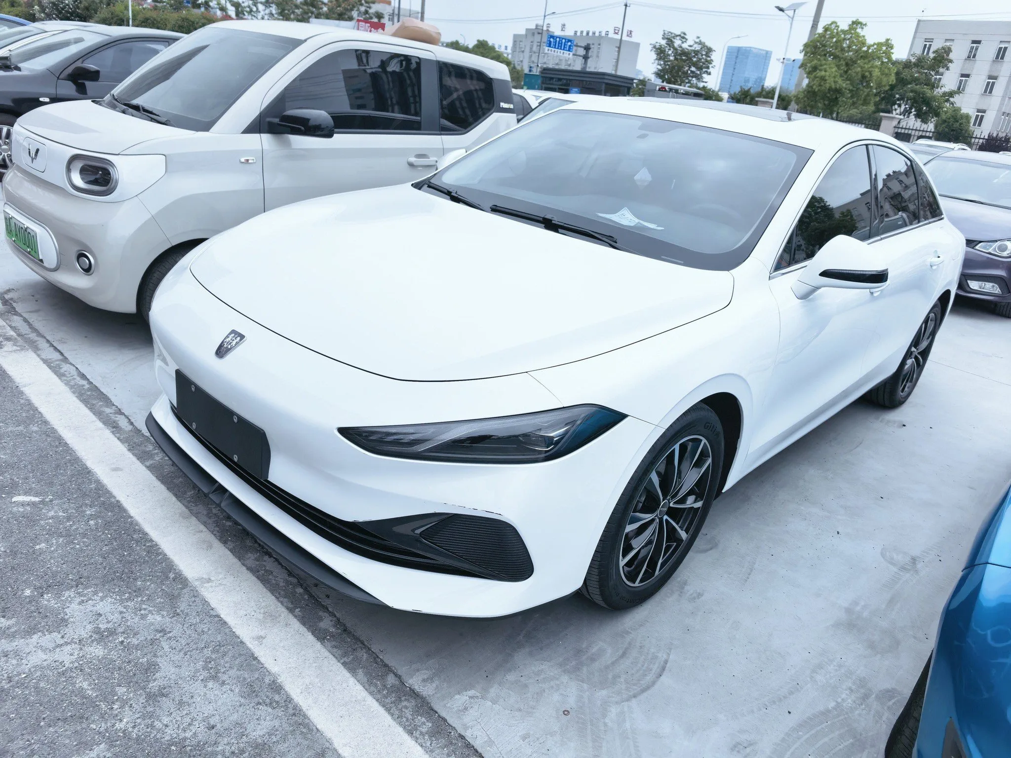 Roewe 2025 D7 DMH 1.5 World Champion Edition Automatic