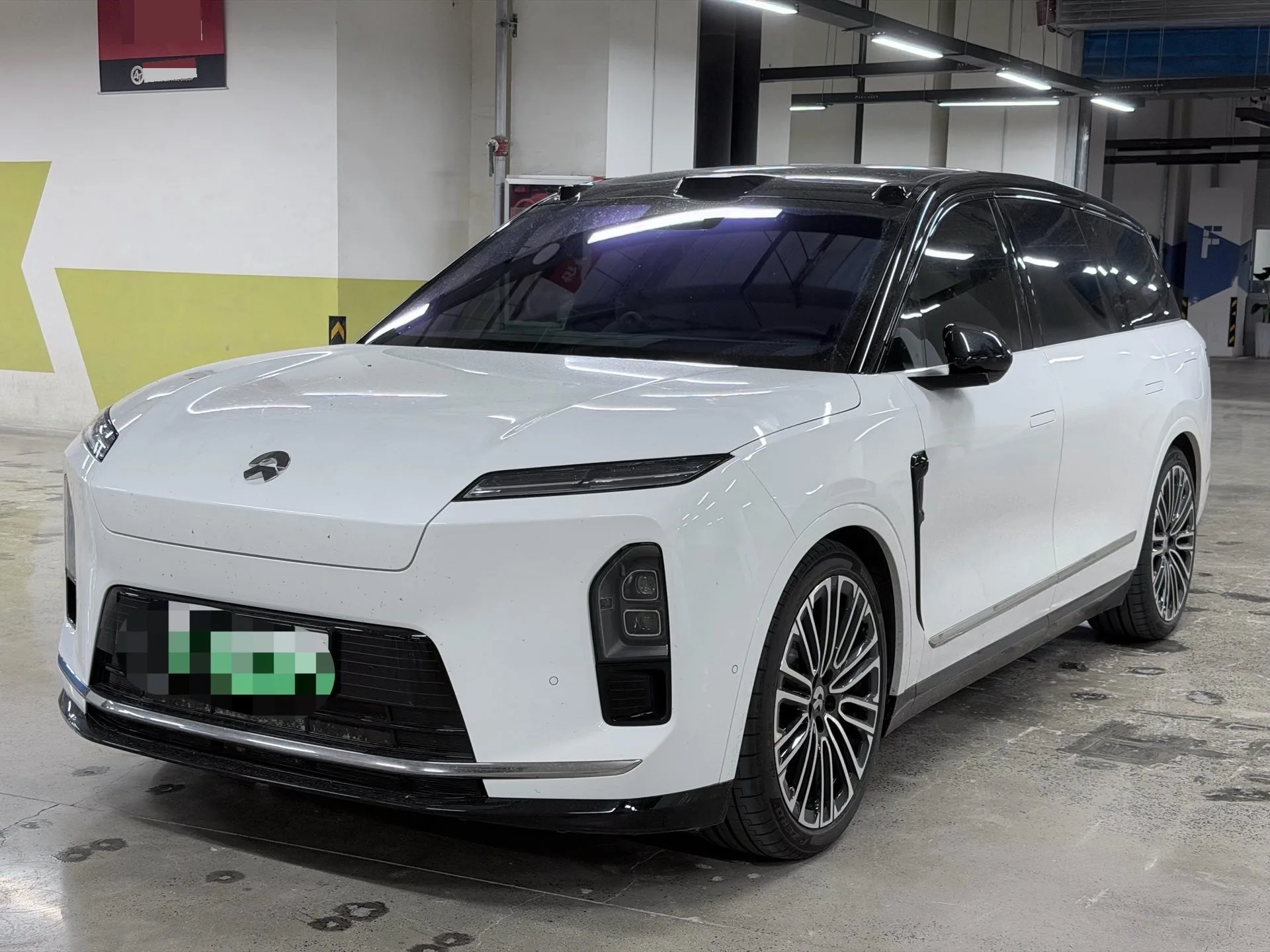 NIO 2026 ES8 6-seater Executive Signature Edition Automatic