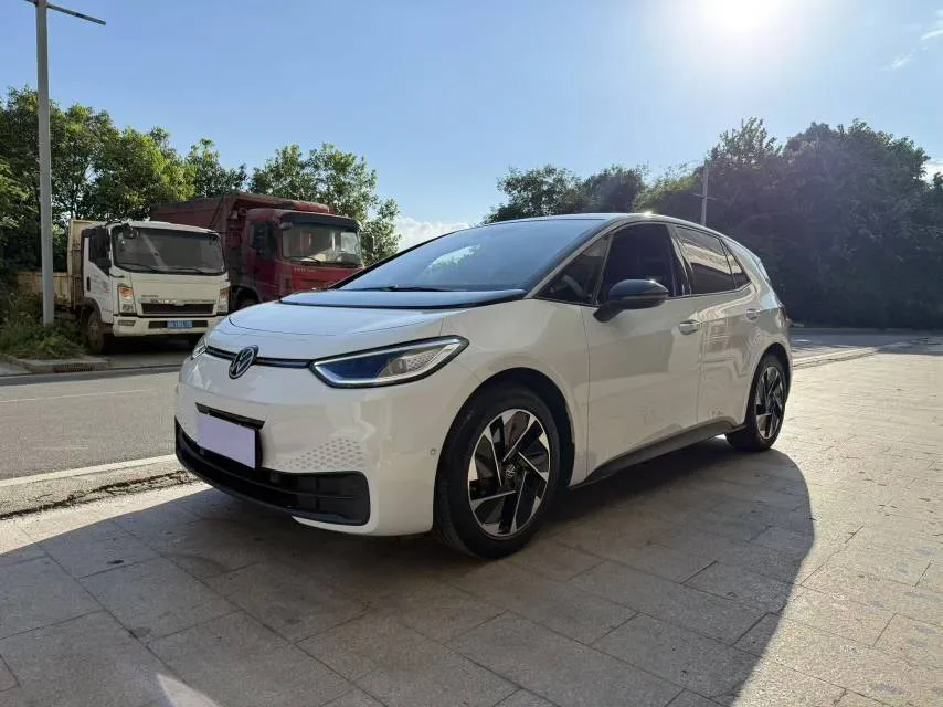 Volkswagen 2025 ID.3 Smart Edition, Oxygen Plus, Automatic