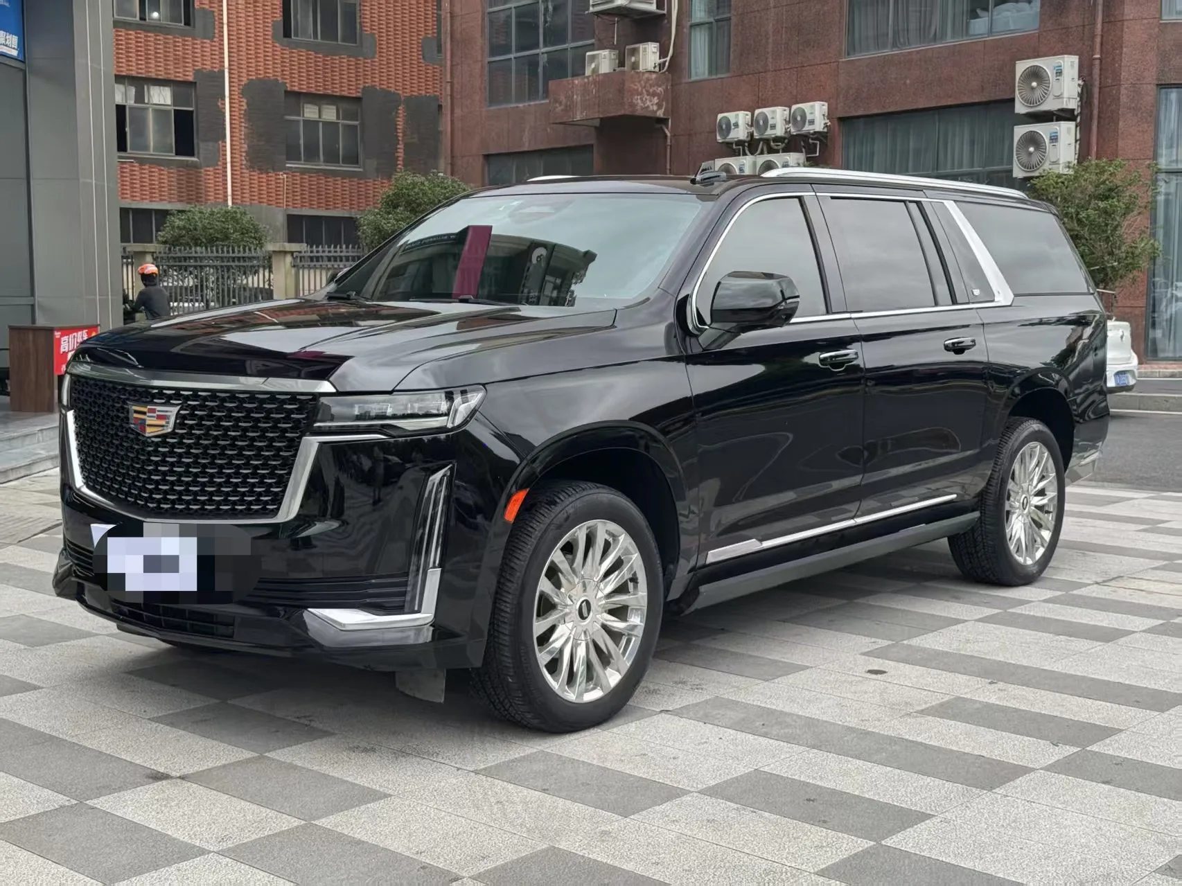Cadillac Escalade (Imported) 2022 Model Year Escalade 3.0T Automatic Transmission