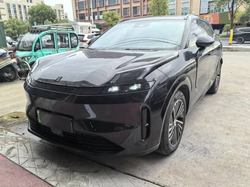 Lynk & Co 08 PHEV 2023 Model, 120km Long Range Halo