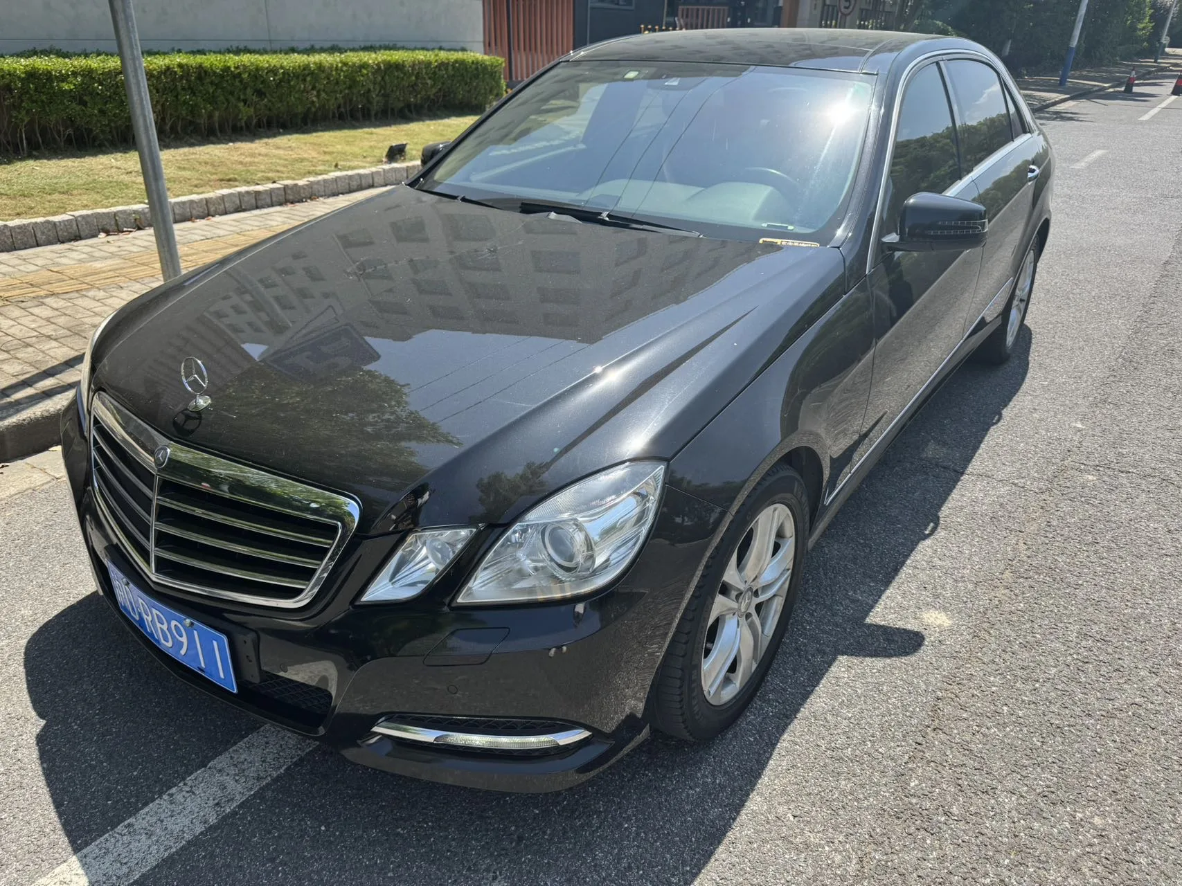 Mercedes-Benz E-Class 2012 E 300 L Fashion Edition