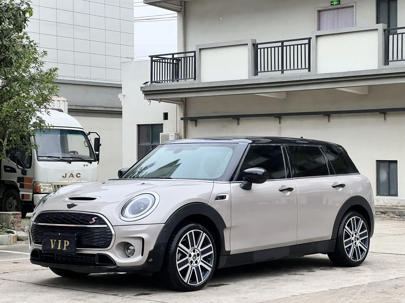 2023 MINI CLUBMAN 2.0T COOPER S: A Connoisseur's Guide