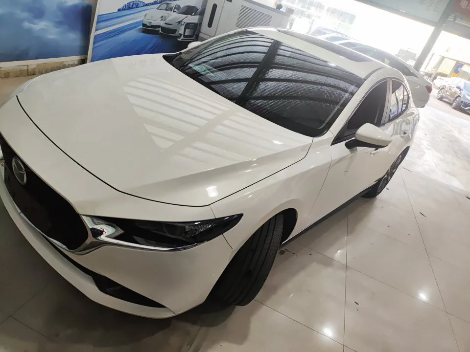 Mazda3 Axela 2022 2.0L Automatic Premium Edition