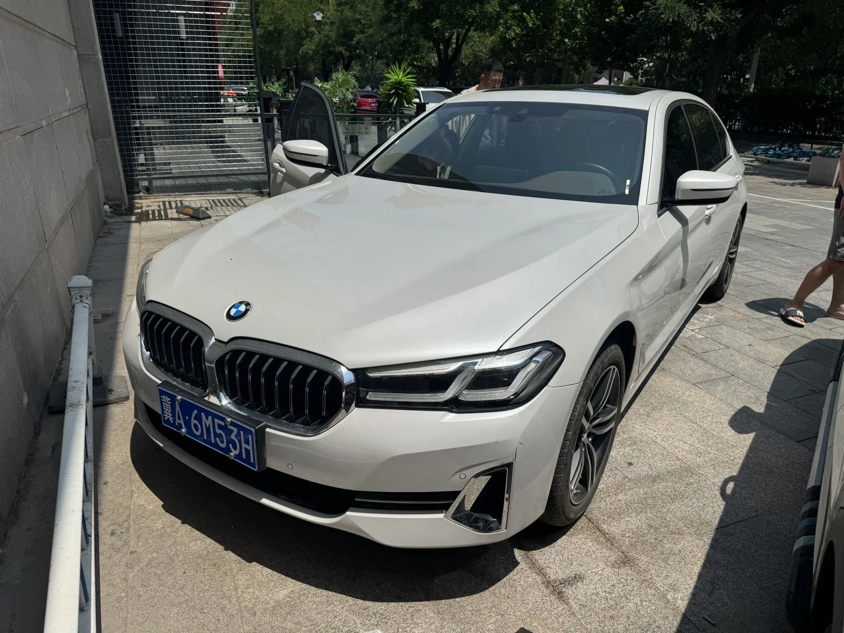 2023 BMW 5 Series 530Li 2.0T Leading M Sport Package (Facelift) Automatic