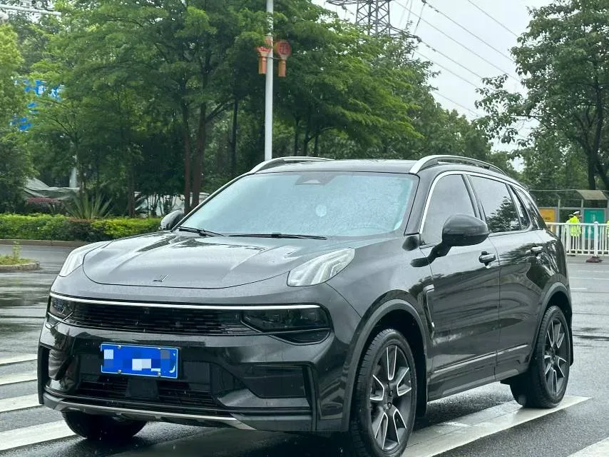 Lynk & Co 01 2023 Model Year 2.0TD FWD Pro