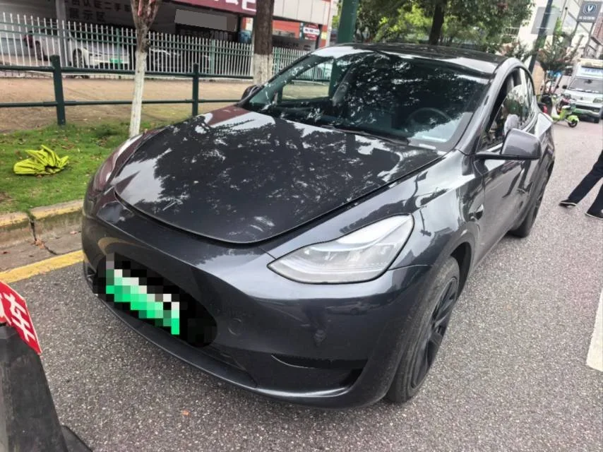 Model Y 2024 Rear-Wheel Drive