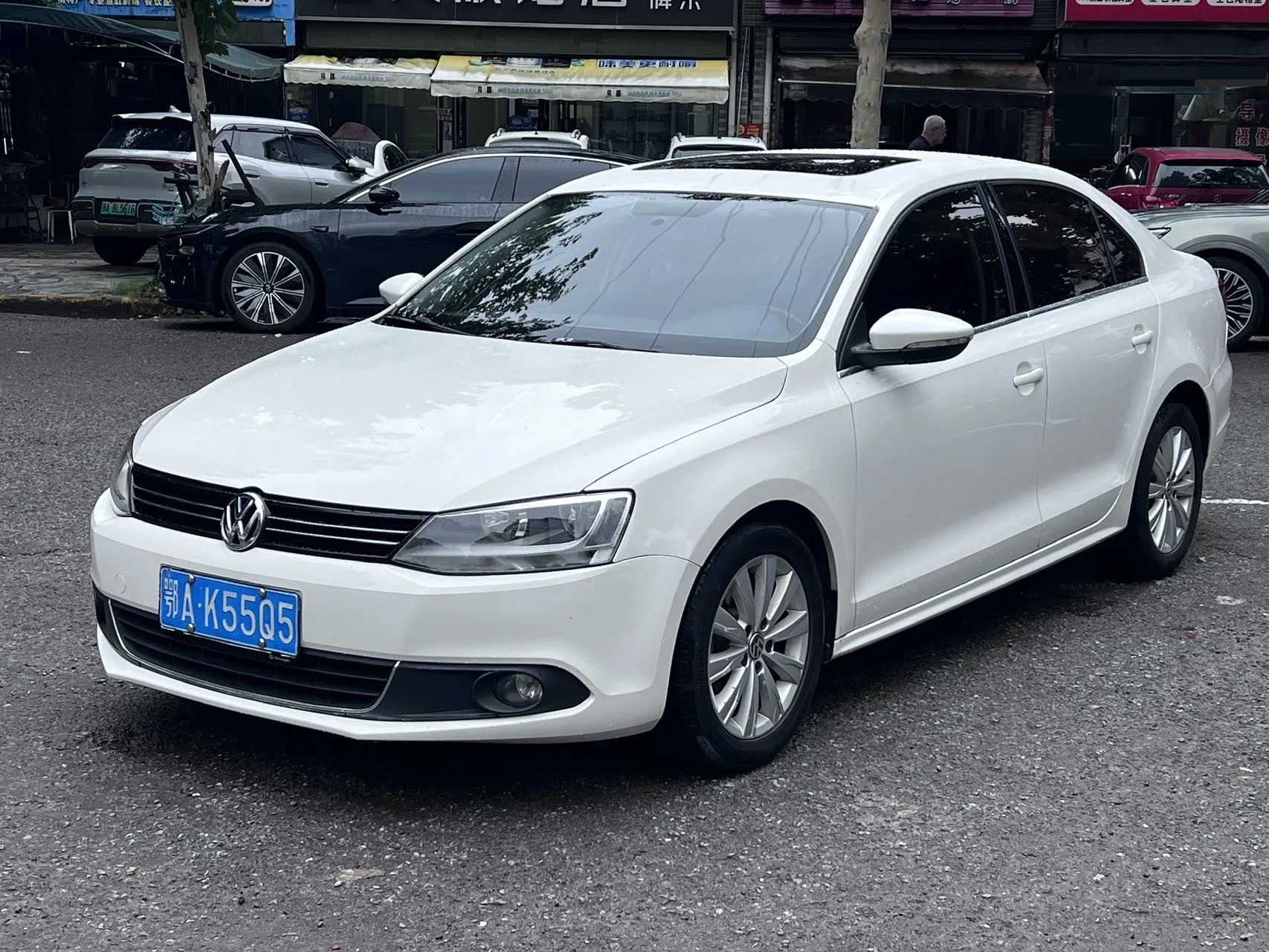 Volkswagen Sagitar, Volkswagen Sagitar, 2014 Sagitar 1.6 Comfort, Manual Transmission