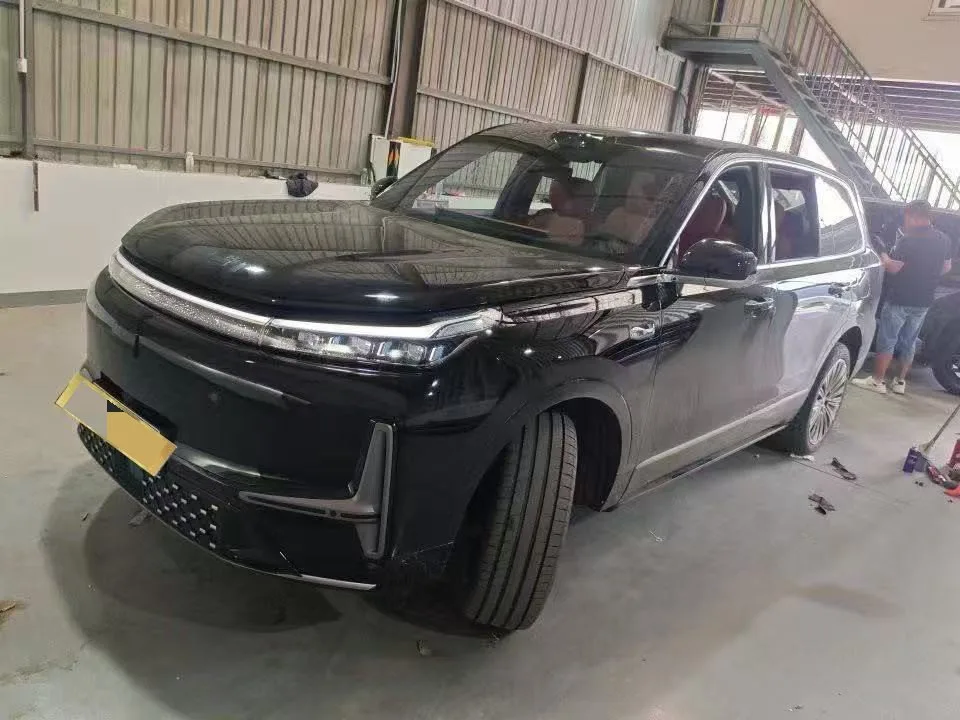 Geely Galaxy 2025 M9 1.5T 210km/h 4WD Navigator Edition Automatic Transmission