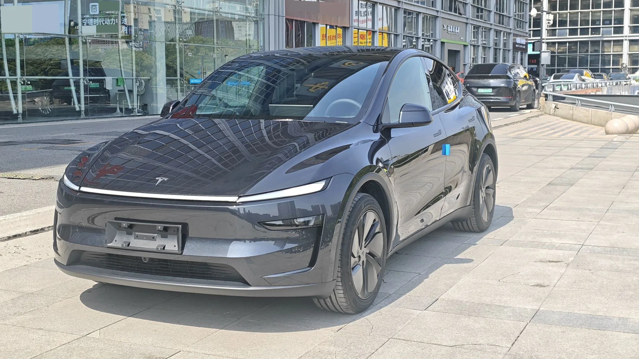 Tesla 2026 Model Y Long Range All-Wheel Drive Automatic