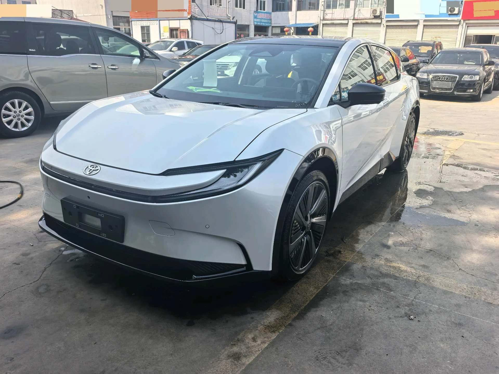 2025 Toyota bZ5 630 PRO Automatic