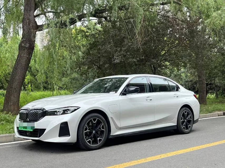 BMW 2025 i3 eDrive 40 L Shadow Edition Automatic