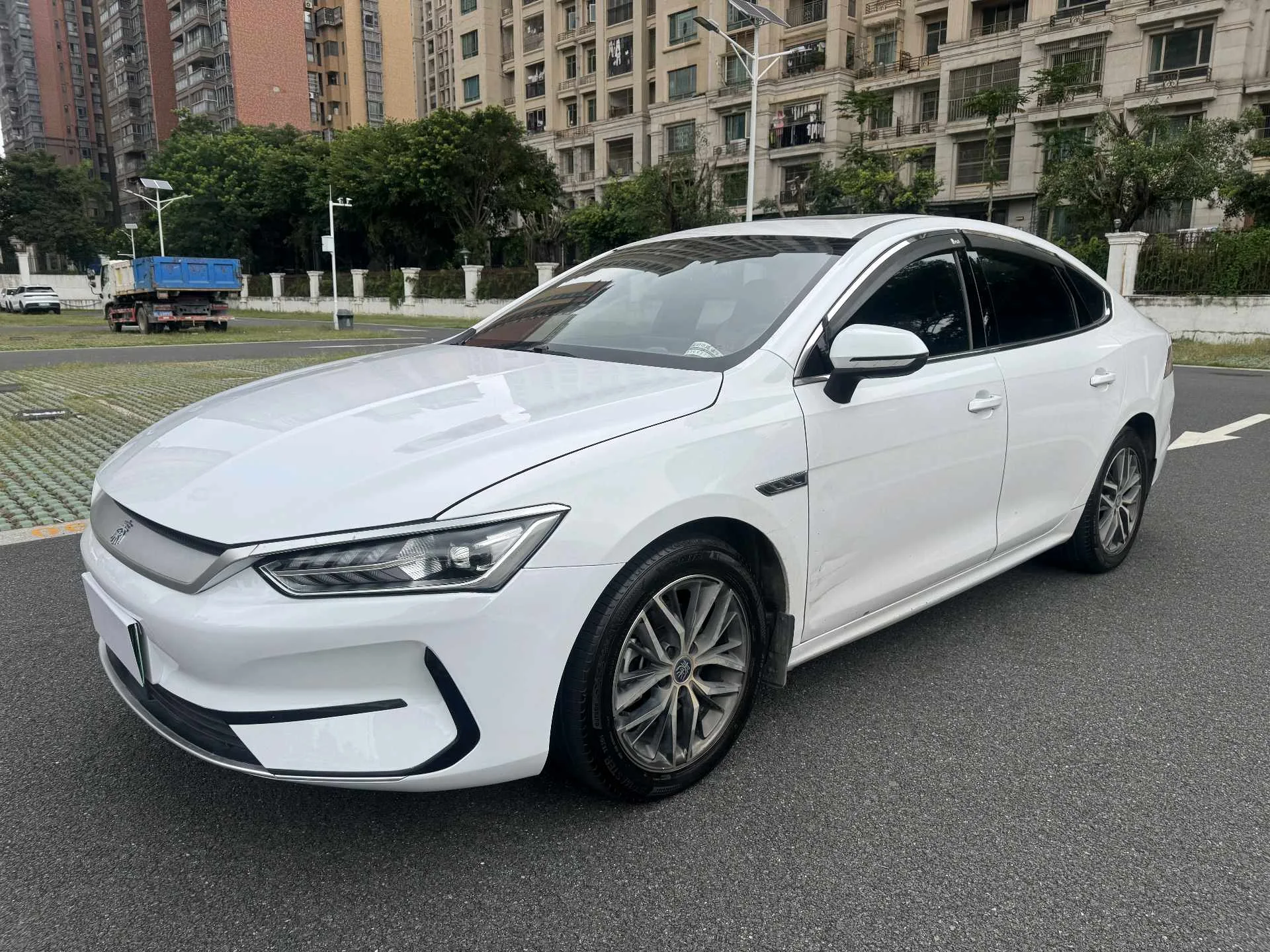 Qin PLUS 2021 EV 500KM Luxury Edition