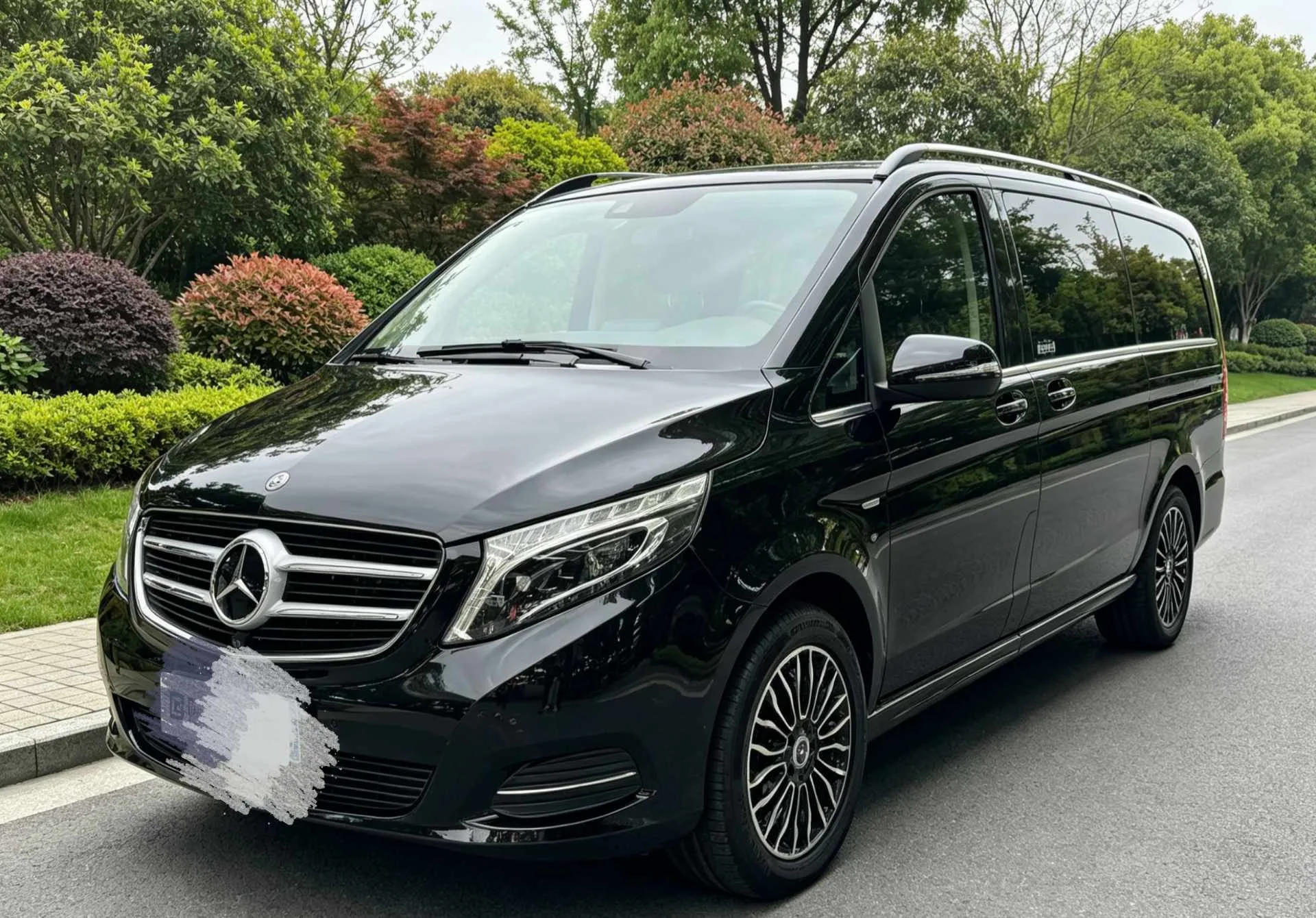 Mercedes-Benz V-Class 2018 V 260 Premium Edition (China V Emission Standard)